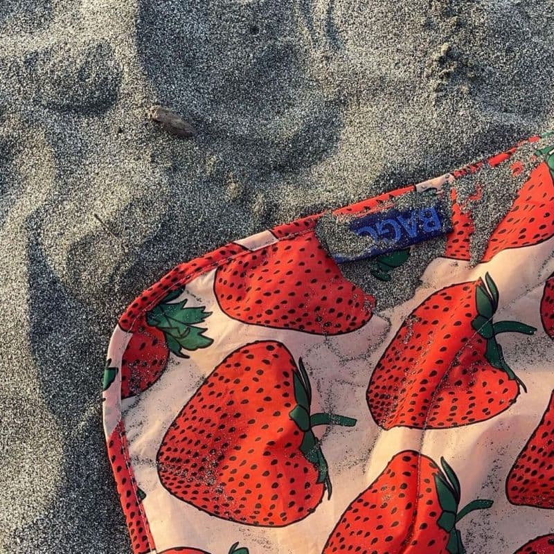 @isa.supelano in Strawberry