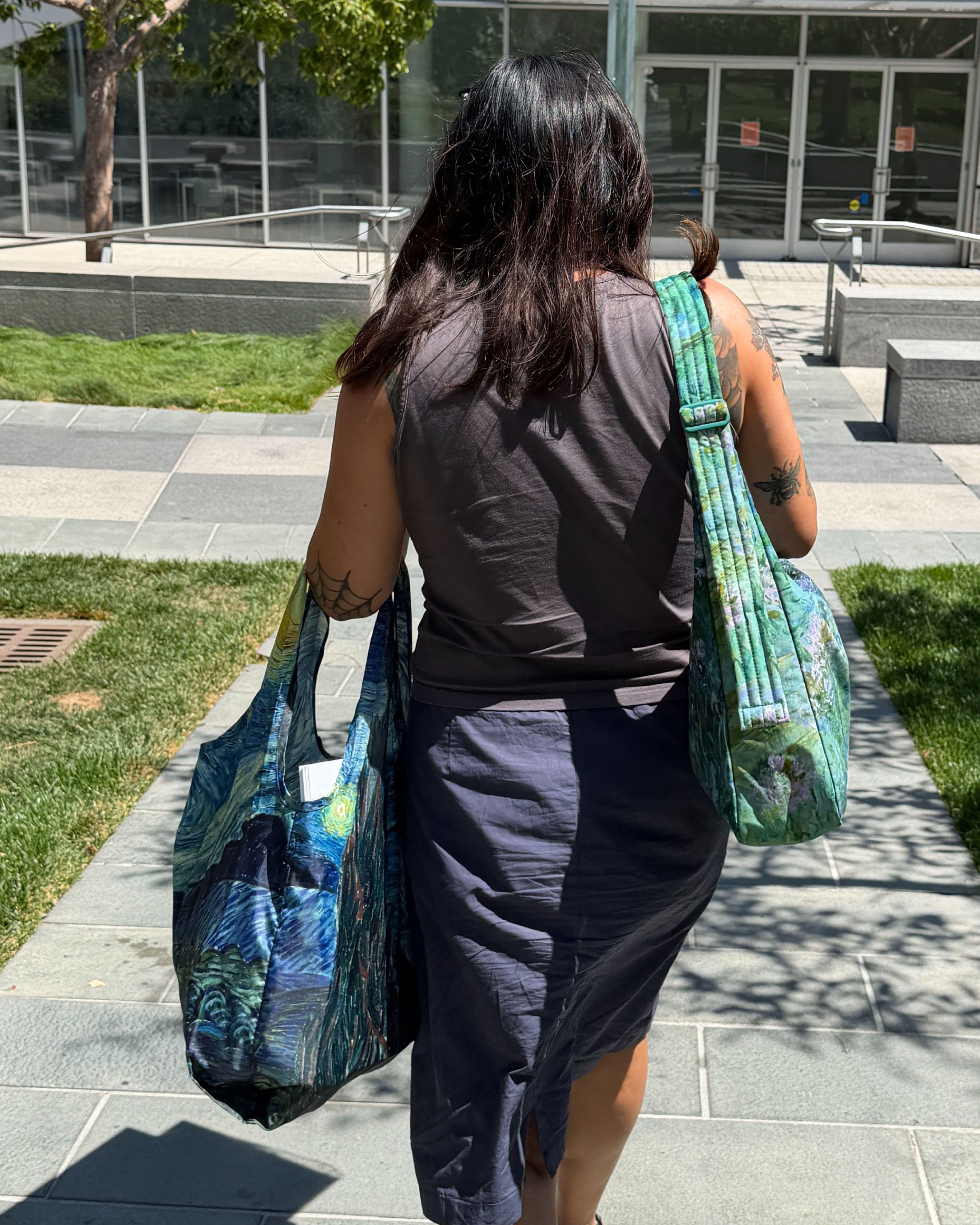 Nylon Shoulder Bag in Agapanthus Claude Monet