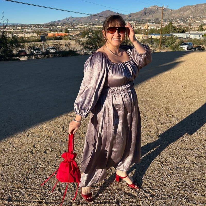 @kellyspools in Candy Apple